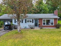 135 Chelsea Court  New Glasgow, NS B2H 1V5