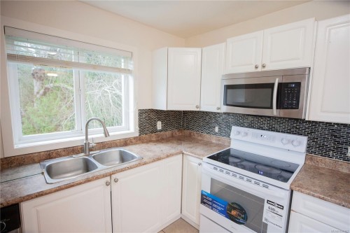 6164 Grieve Rd, Duncan, BC 