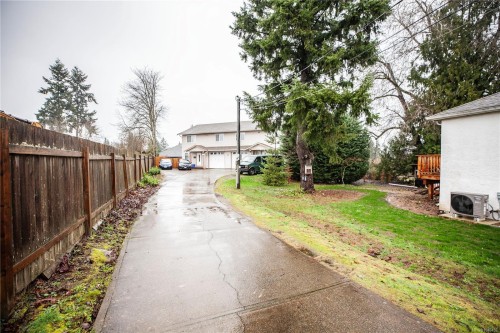 6164 Grieve Rd, Duncan, BC 