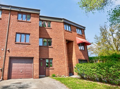 Front of Structure - 2-121Z Av. Vanguard, Pointe-Claire, QC 
