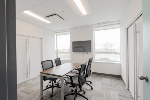 Office - 1250 Rue Marie-Victorin, Saint-Bruno-De-Montarville, QC 