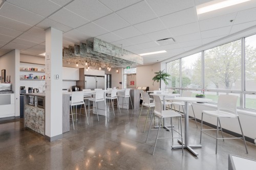 Cafeteria - 1250 Rue Marie-Victorin, Saint-Bruno-De-Montarville, QC 
