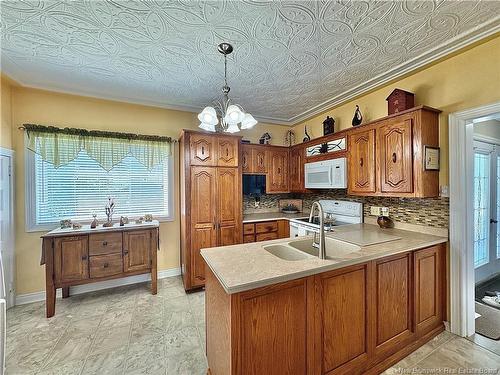 25 Hillcrest Ave, Hartland, NB 