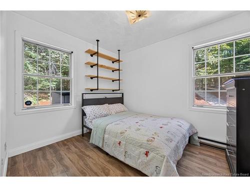 27 Cedar Ridge Dr, Douglas, NB 