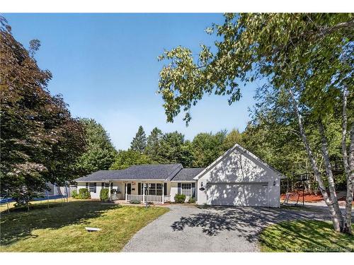 27 Cedar Ridge Dr, Douglas, NB 