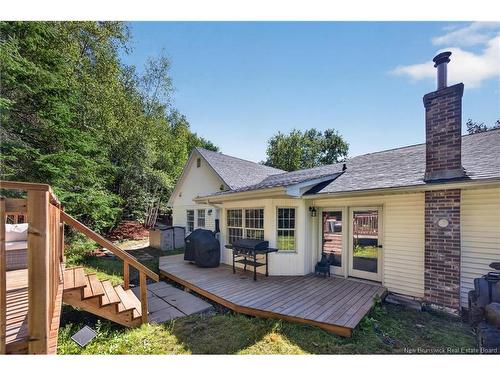 27 Cedar Ridge Dr, Douglas, NB 