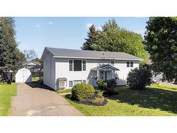 22 Pembroke CRES  Riverview, NB E1B 3Z8