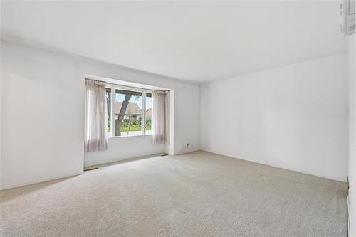 483 Kavanagh St, Winnipeg, MB 