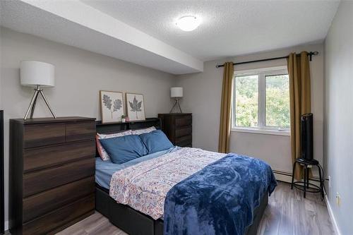 3209-658 Kenaston Blvd, Winnipeg, MB 