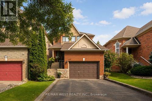 149 DEERGLEN TERRACE  Aurora, ON L4G 6Y4