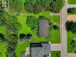 91 PALSEN STREET  Ottawa, ON K2G 2W6