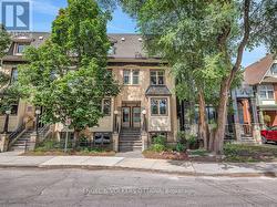 A - 103 THIRD AVENUE  Ottawa, ON K1S 2J7