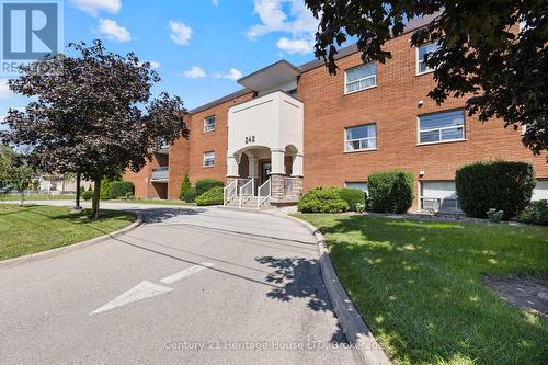 109 - 242 OAKDALE AVENUE  St. Catharines (Oakdale), ON L2P 3K5