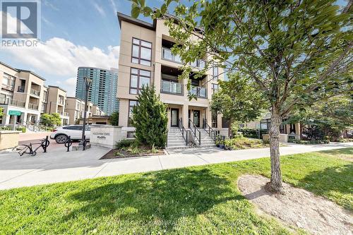 41 - 19 ELDORA AVENUE , Toronto, Ontario M2M 0B5 2