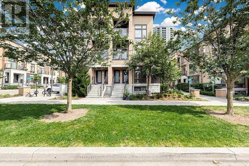 41 - 19 ELDORA AVENUE , Toronto, Ontario M2M 0B5 3