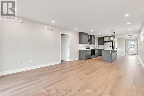 52 Whitcomb Crescent, Smiths Falls, ON 