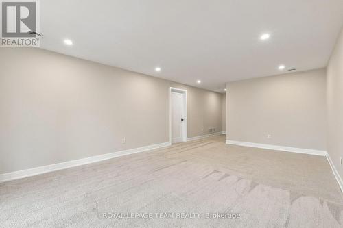 52 Whitcomb Crescent, Smiths Falls, ON 