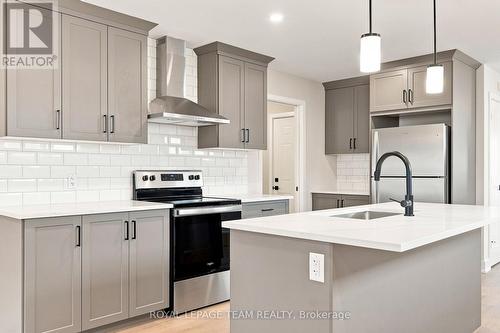 52 Whitcomb Crescent, Smiths Falls, ON 