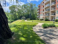310 - 5188 LAKESHORE ROAD  Burlington (Appleby), ON L7L 6P4