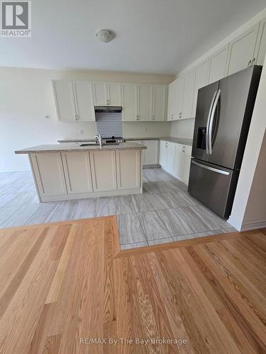 40 ROSANNE CIRCLE , Wasaga Beach, Ontario L9Z 0N3 5