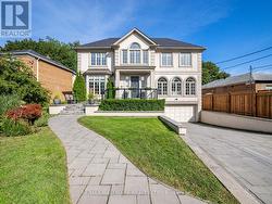 43 PRINCE CHARLES DRIVE Toronto, ON M6A 2H4
