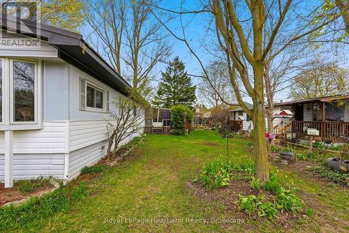 5 Trailer Park Road, Howick, ON 