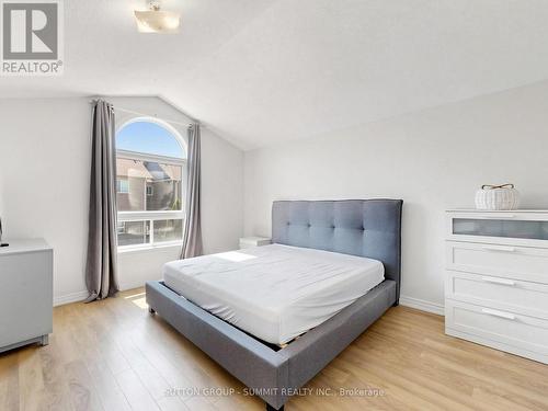 4880 Yorkshire Avenue, Mississauga, ON 