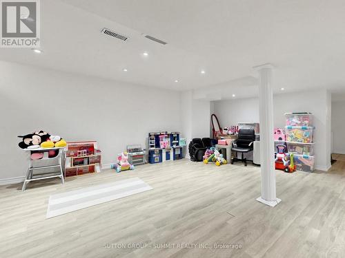 4880 Yorkshire Avenue, Mississauga, ON 