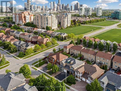 4880 Yorkshire Avenue, Mississauga, ON 
