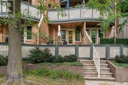 5 - 2 COLUMBUS AVENUE  Ottawa, ON K1K 1R3
