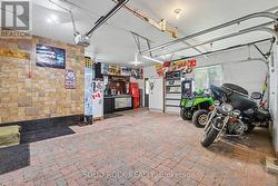 Garage - 
