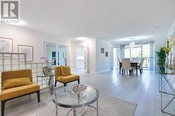 215 - 3181 BAYVIEW AVENUE  Toronto, ON M2K 2Y2