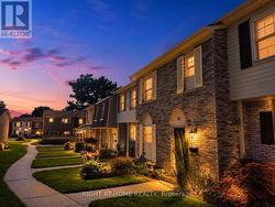 62 - 580 EYER DRIVE Pickering, ON L1W 3B7