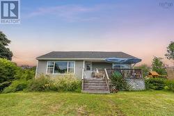 201 Melrose Avenue  Halifax, NS B3S 1P7