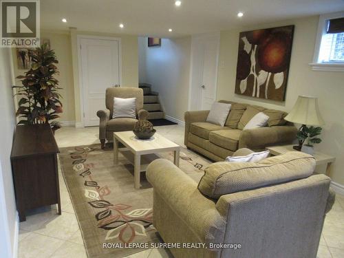 BSMT - 44 WINSTON PARK BOULEVARD , Toronto, Ontario M3K 1B9 3