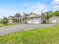 107 Orchard Drive  Middle Sackville, NS B4C 3C1