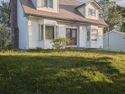 35 Gourok Avenue  Dartmouth, NS B2X 2B1