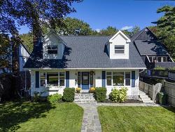 581 Young Avenue  Halifax, NS B3H 2V6