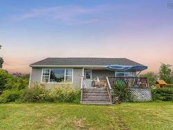 201 Melrose Avenue  Halifax, NS B3S 1P7