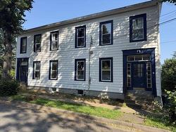 6&8 Tulip Street  Crichton Park, NS B3A 2S4