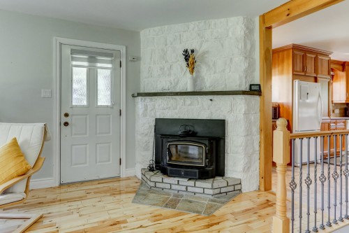 Living Room - 908 Route Morin, Val-David, QC 