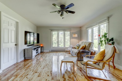 Living Room - 908 Route Morin, Val-David, QC 