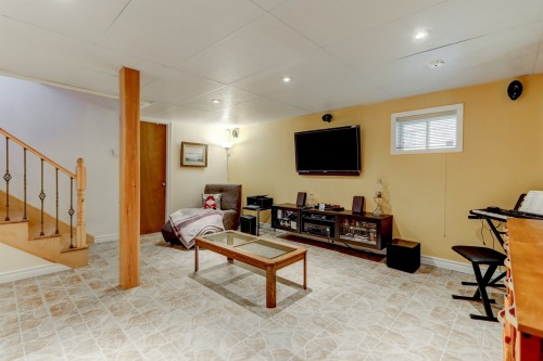 Family Room - 908 Route Morin, Val-David, QC 