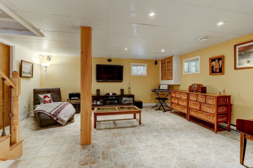 Family Room - 908 Route Morin, Val-David, QC 