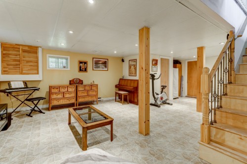 Family Room - 908 Route Morin, Val-David, QC 