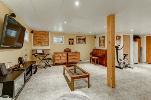 Family Room - 908 Route Morin, Val-David, QC 