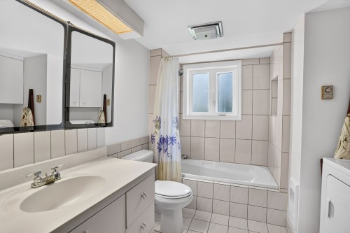 Bathroom - 542 Rue Beaulne, Prévost, QC 