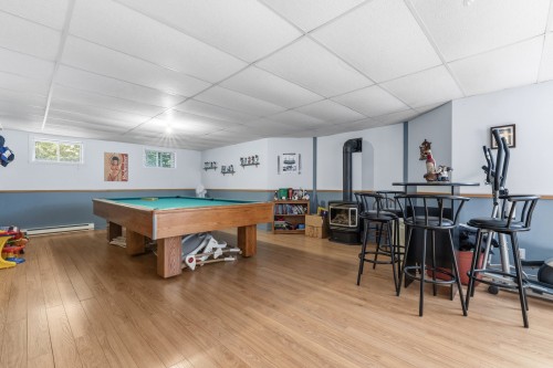 Family Room - 19 Rue Pierre-Régis, Notre-Dame-Des-Prairies, QC 