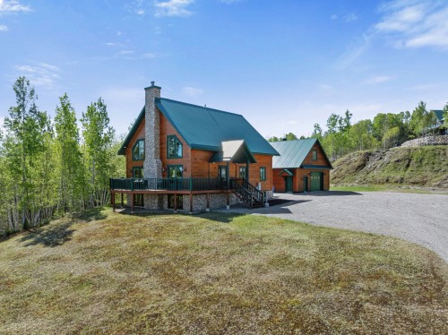 151 Ch. des Vallons  Saint-Michel-Des-Saints, QC J0K 3B0