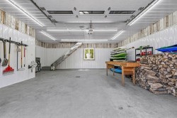 Garage - 